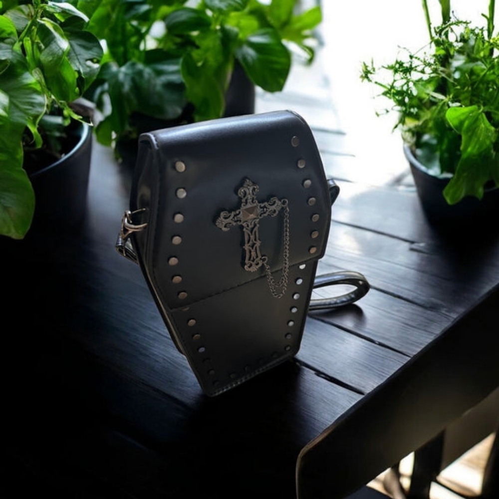 Gothic Coffin Crossbody Bag – Black Faux Leather with Chain NWOT - Picture 12 of 13